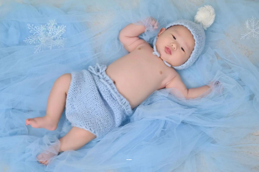 广州借卵试管代怀包男孩宝宝老喊肚子疼还发烧